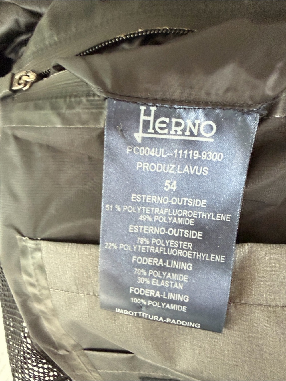 Herno Black Quilted-Front Windbreaker Jacket - Picture 5 of 5